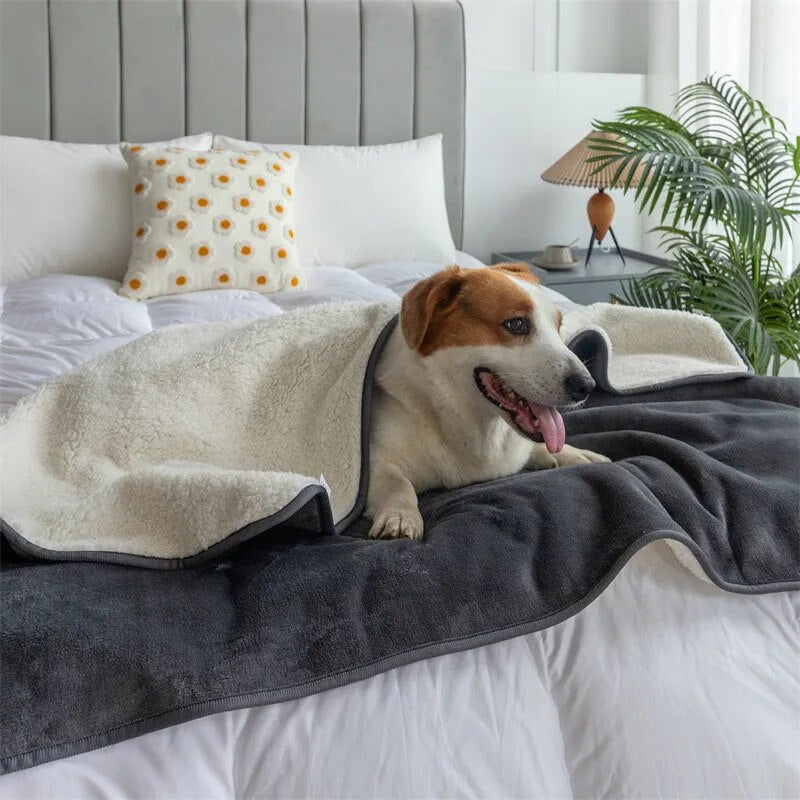 Dog Blanket Quilt Pet Bed Cashmere Waterproof Thickened Cat Dog Pad