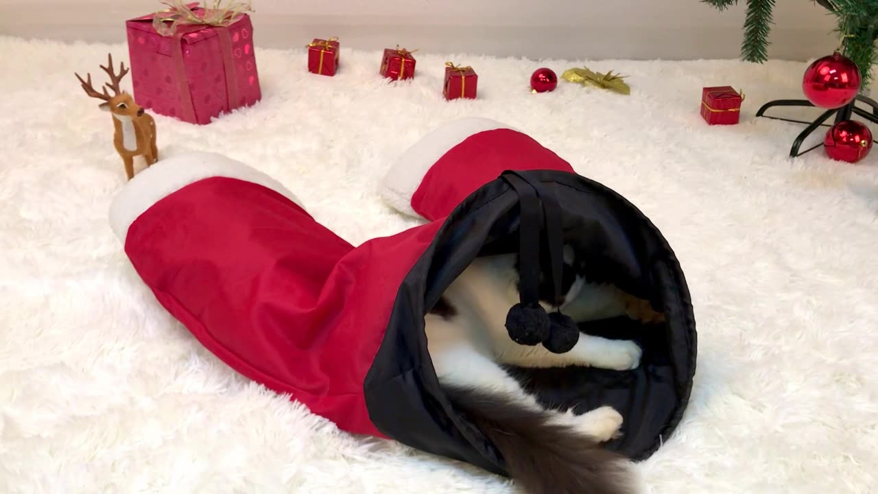 Pet Toy Christmas Sound Paper Three-Way Cat Tunnel Santa Claus Pants